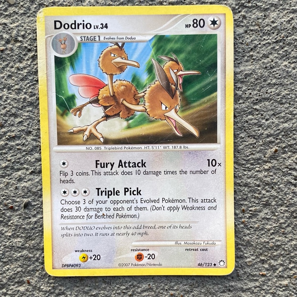 Pokemon Dodrio Trading Card - Yellow and Brown